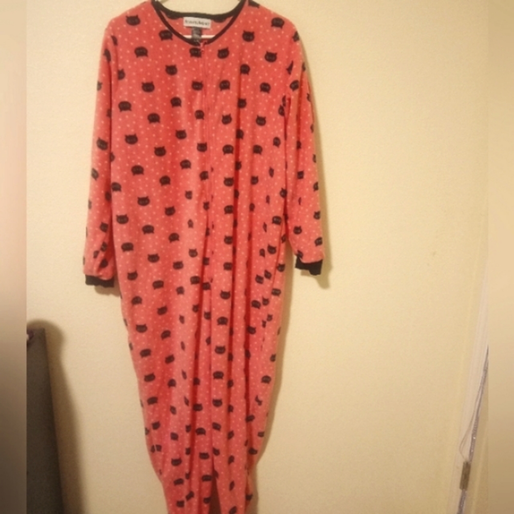 Seventh Avenue Pink Onesie Sleepwear